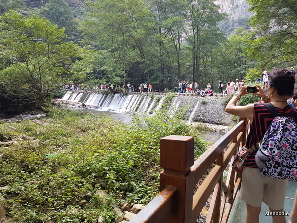 Jinbian Stream waterfall