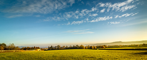huddersfield westyorkshire castlehill arqivatower emleymoormast sunrise golden blue sky clouds grass tree autumn fall leaves