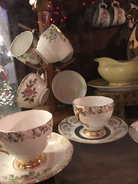 Cafe Juanita, cups and saucers collection