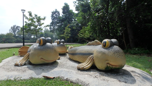 Sungei Buloh Wetland Reserve: mudskipper sculptures