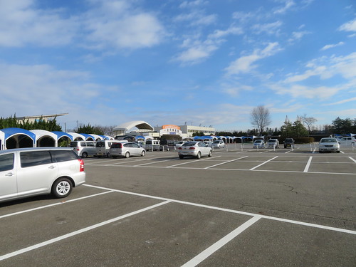 金沢競馬場の中央駐車場