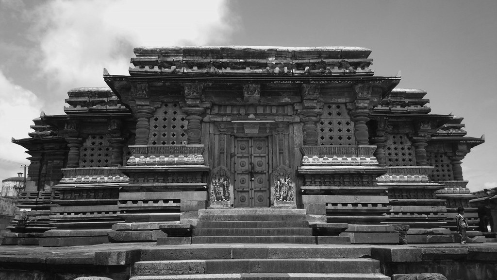  Belur Temple