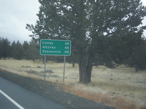 ca139 modoccounty california sign distancemarker biggreensign