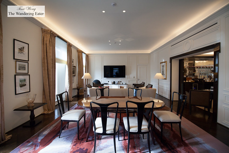 Living area at Villa Medici Presidential Suite