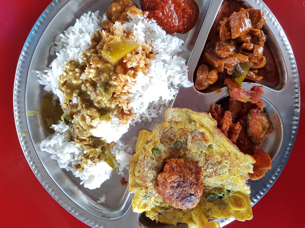 印度咖哩羊肉抓饭 Indian Mutton Mixed Rice $9.80 @ Gerai Makan MBSA Seksyen 23A Opposite ModuSystem Factory in Shah Alam