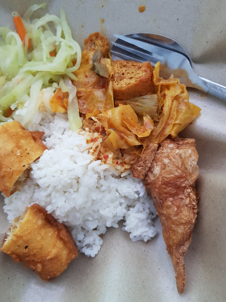 齋雜飯 Mixed Vegetarian Rice $4.50 @ 佛光2元素食快餐通店 Fo Guang Sri Muda Vegetarian