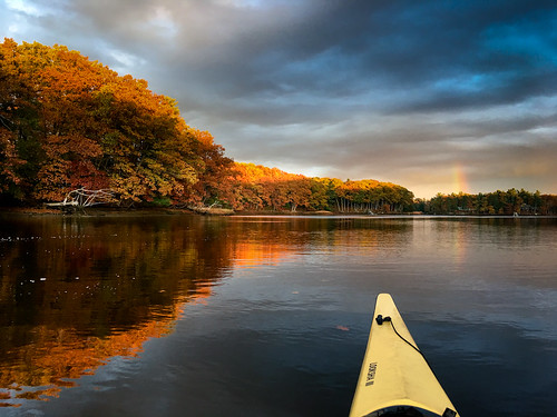 newhampshire durhamnh kayak paddle paddling sunset river water clouds fall color foliage