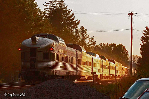 passengertrain domecar amtrakexcursion sp4449 hotday june sunset glint heat