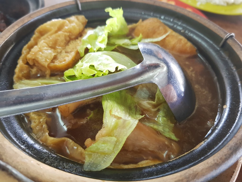 猪小骨瓦煲肉骨茶 Soup Bak Kut Teh $16 @ Teluk Pulai Pottery Bak Kut Teh (直落玻璃瓦煲肉骨茶) Klang