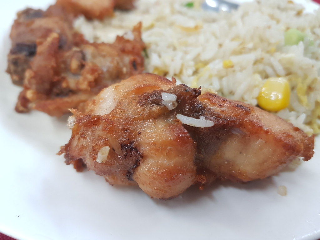 沙巴雞炒飯 Sabah Chicken Fried Rice $8 & 奶白 Nai Bak $10 @ 燐杞小食店 Restaurant Yap Cafeteria  Shah Alam Glenmarie