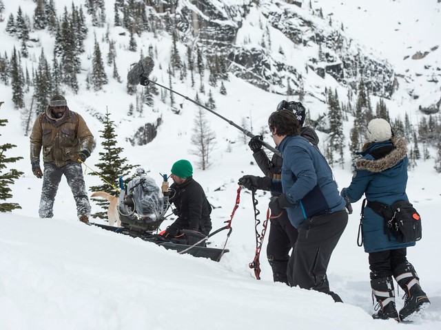 the mountain between us behind the scene