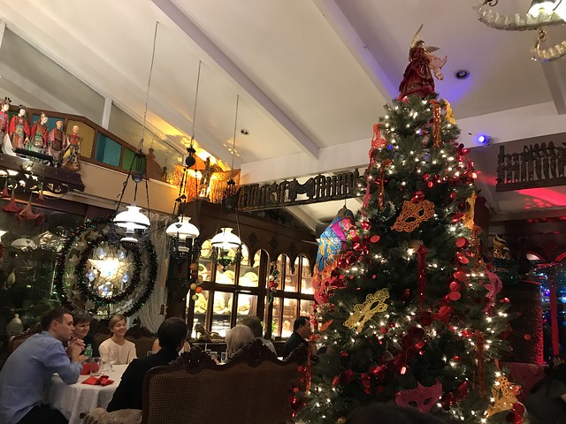 Cafe Juanita Christmas tree