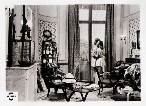 Michèle Morgan and Jean Marais in Aux yeux du souvenir (1948)