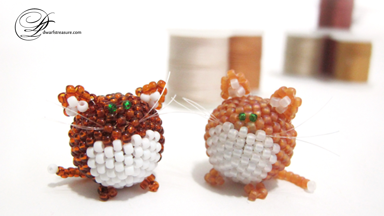 Unique beaded figurine charms for cat addict person