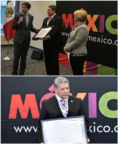 El Embajador de México entrega premio Ohtli en Vancouver, C.B.
