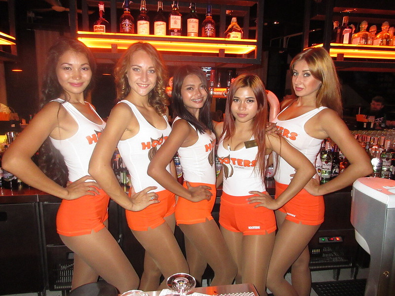 Hooters Pattaya opening night