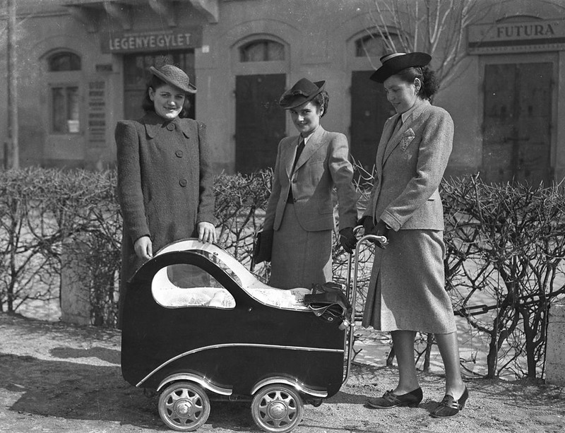 Baby carriage, Hungary, 1939