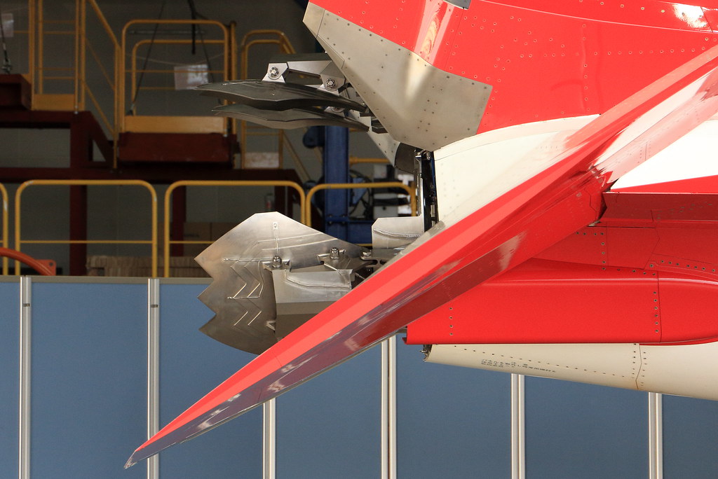 X-2 thrust vectoring paddle