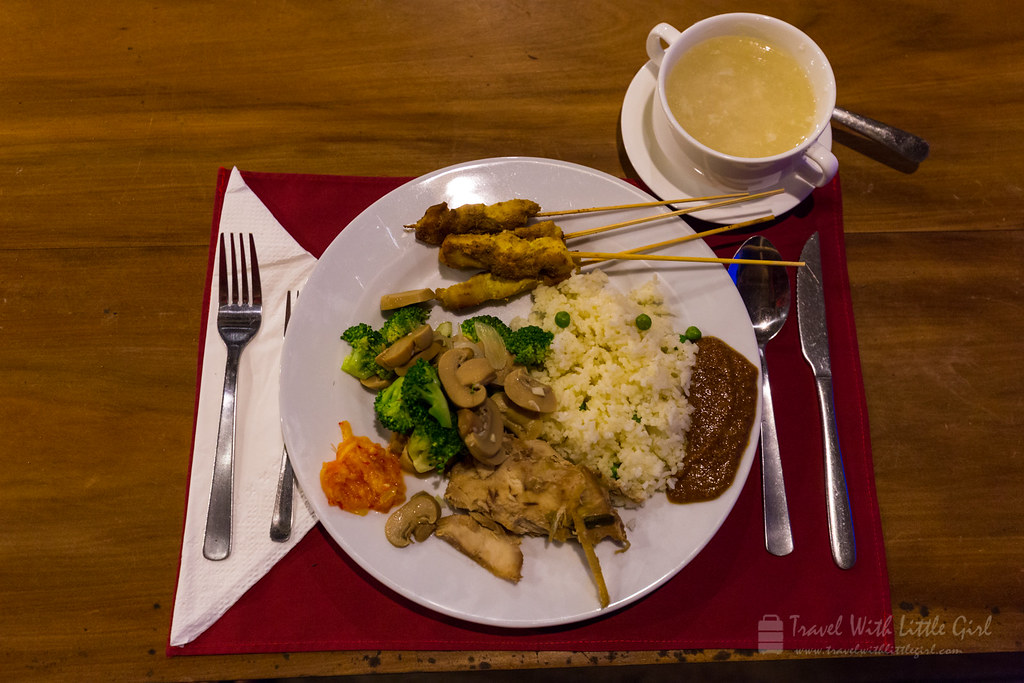 Dinner at Telunas Beach Resort