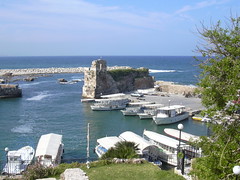 Byblos (Jbail), Hafen mit Resten der Befestigung aus der Kreuzfahrerzeit
