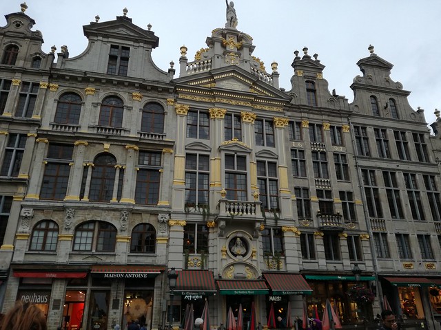 NOS VAMOS A FLANDES. Seis días visitando Bruselas, Gante y Brujas - Blogs de Belgica - COMENZAMOS POR LA GRAND PLACE (19)