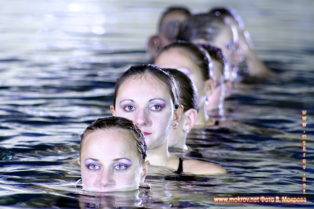 Сборная команда России по синхронному плаванию с фотоаппаратом прогулки туристов