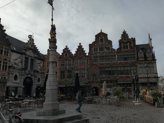 NOS VAMOS A FLANDES. Seis días visitando Bruselas, Gante y Brujas - Blogs de Belgica - GANTE: CASTILLO DE LOS CONDES, MERCADO DE LOS VIERNES. (7)