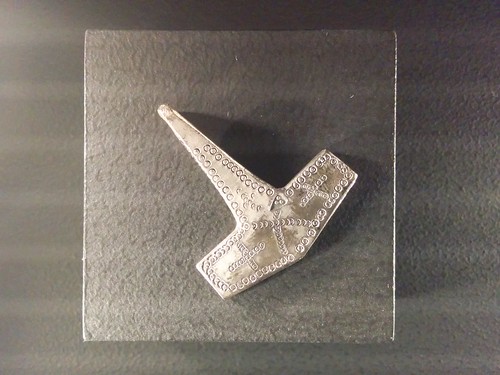 Pendant, Thor's hammer with crosses #toronto #royalontariomuseum #vikingsto #pendant #jewelry #thor #hammer #cross #latergram