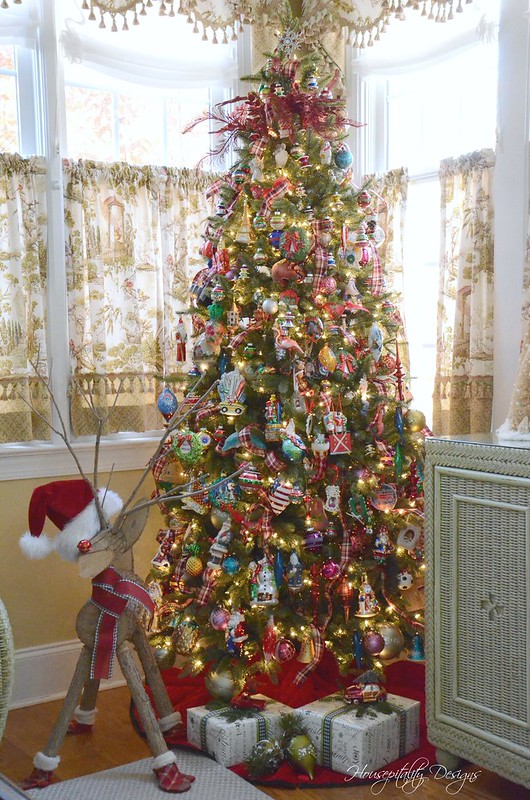 Christmas Tree-Housepitality Designs-2