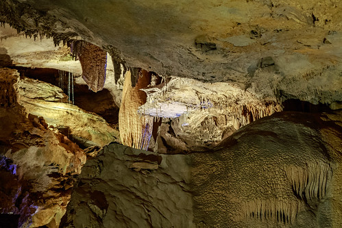 bluegrassunderground canon7dmkii cumberlandcaverns fall groveshistorical hdr mcminnville photography sigma1835f18dchsma tennessee usa unitedstates exif:isospeed=1000 camera:model=canoneos7dmarkii camera:make=canon geo:country=unitedstates geo:state=tennessee geo:city=mcminnville geo:lon=85680833333333 exif:aperture=ƒ18 geo:location=groveshistorical geo:lat=35668888333333 exif:model=canoneos7dmarkii exif:focallength=35mm exif:lens=1835mm exif:make=canon