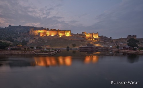 asia india inde indien jaipur rajasthan amer fort amber dusk light lights abend evening night illumination lake illuminated