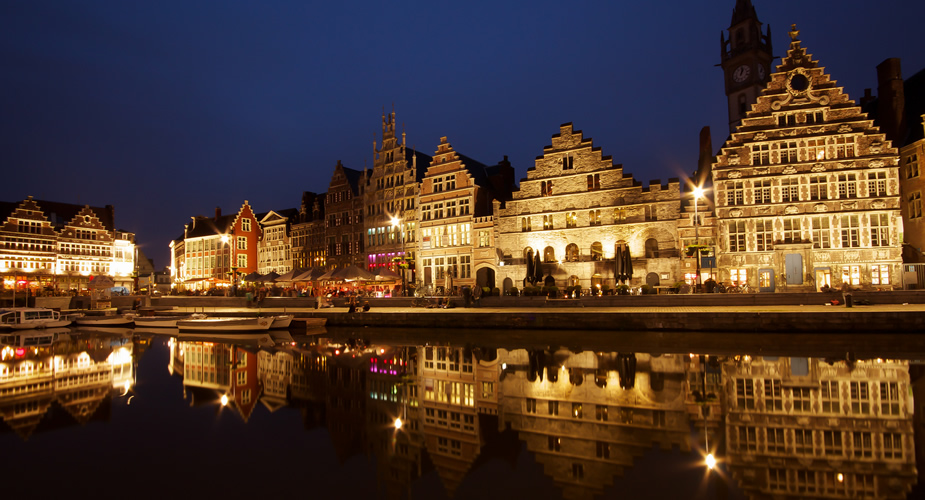 Ghent at night | Mooistestedentrips.nl