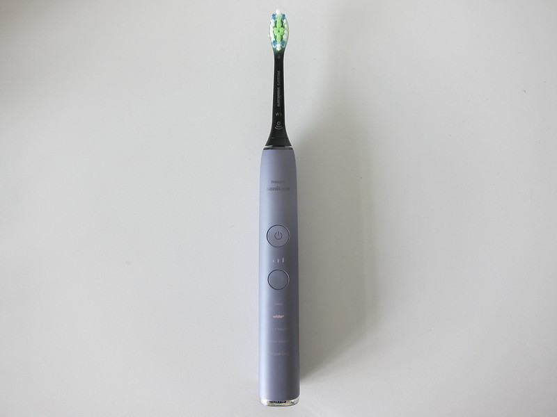 Philips Sonicare DiamondClean Smart - Front Lighted With Brush Head