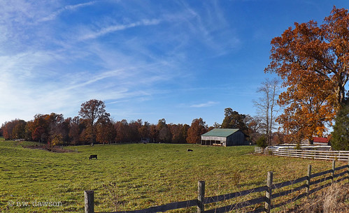 farm spotsylvaniacounty virginia va usa autumn barn fence field