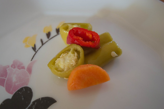 Τουρσί με καυτερές πιπεριές και καρότο