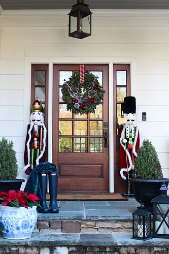 Peach-Valley-Southern-Christmas-Porch-24-of-27