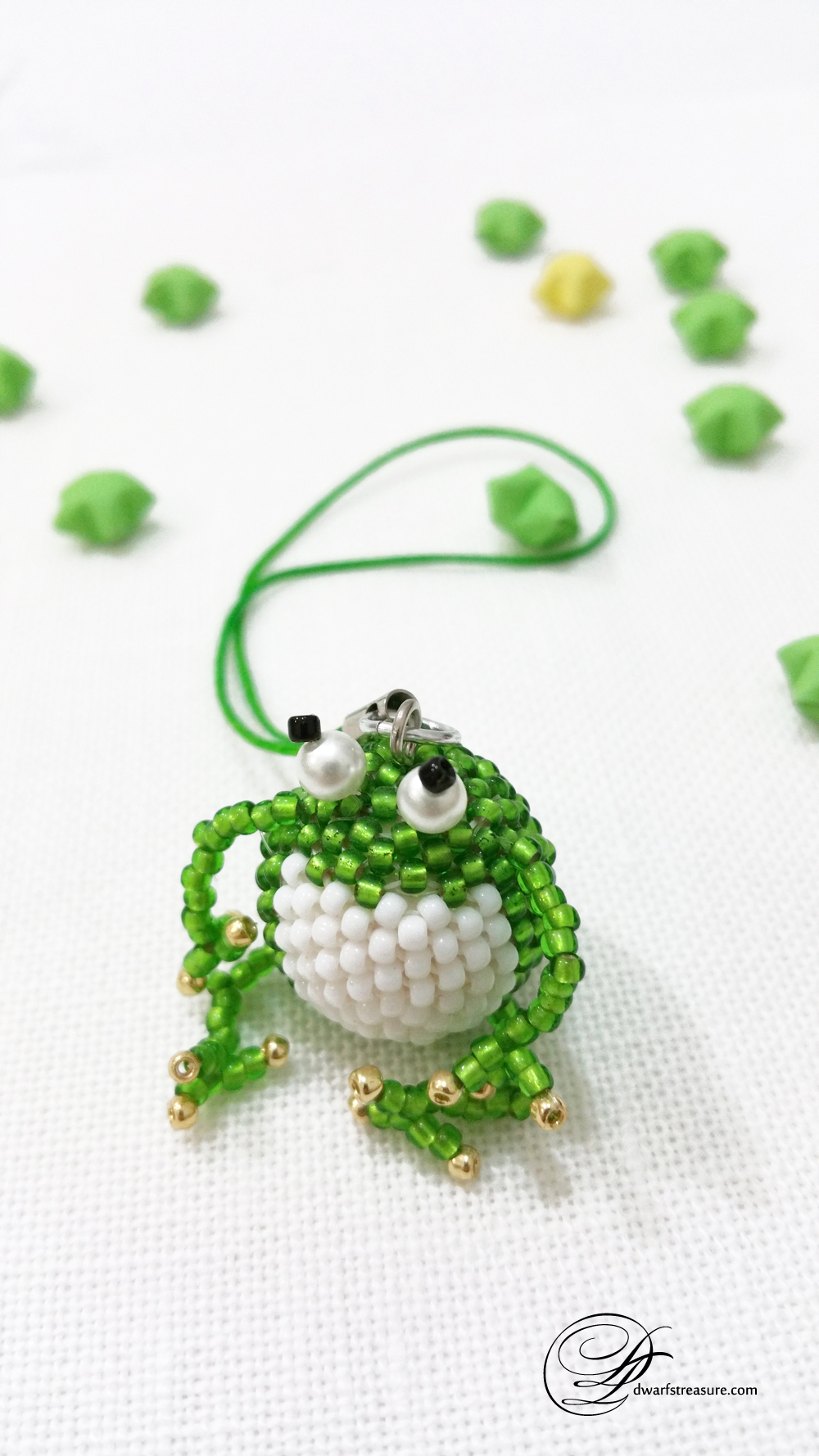 Beautiful beaded frog charm for decoration bag, handbag, purse or phone