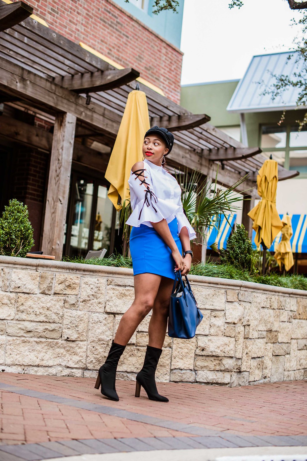 how to style a mini skirt