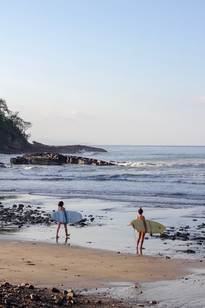 Nicaraguan surffiranta playa Maderas.