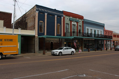 watervalley mississippi downtown mainstreet storefront