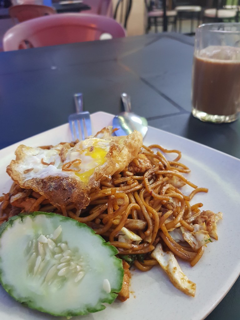 Mee Goreng Telur Mata $6 @ Restoran Irfan Maju Shah Alam