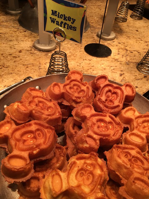 Goofy's Kitchen,  Mickey's waffles