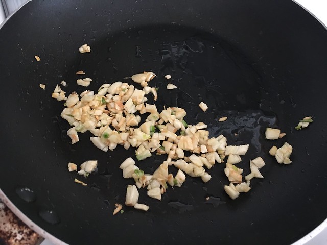 lots and lots of garlic