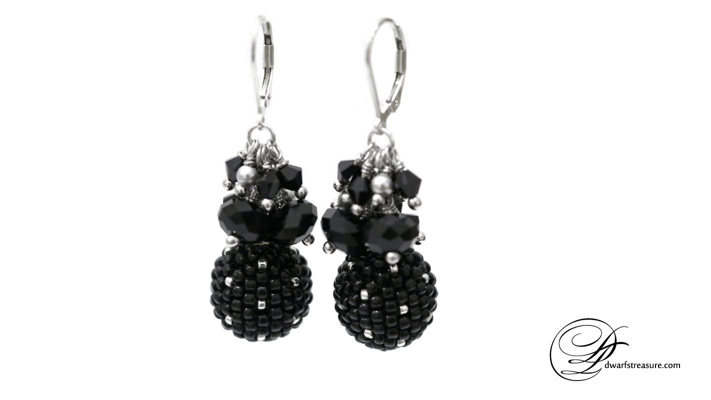 Unique dangle black beaded bead silver earrings 
