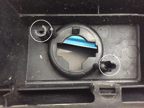 Tailgate Window Key Lock Repair - broken plastic