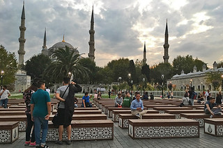 Istanbul - Blue Mosque Sultanahmet park crowd