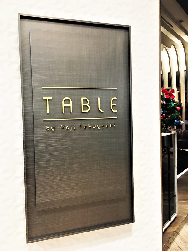 171212 Table by Yoji