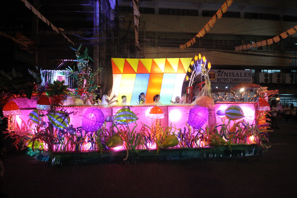 Parade of Lights (Float Competition)