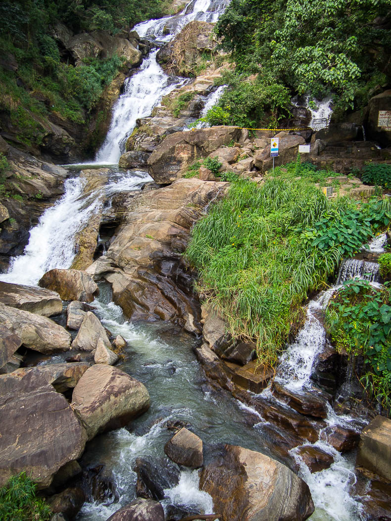 ravana-waterfalls-sri-lanka