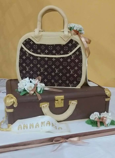 Cake by Artea
